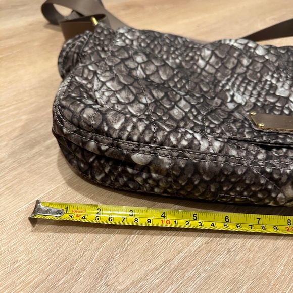 Marc Jacobs Adjustable Strap Animal Print Crossbody Handbag - Picture 7 of 15